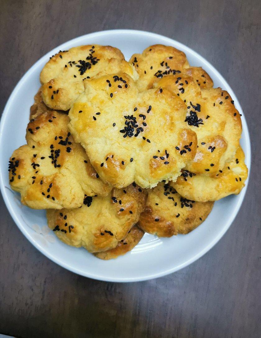 轻轻一按就碎掉的原味桃酥（不输猪油版）