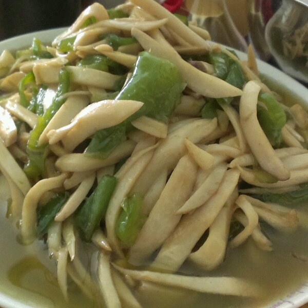 青椒素炒杏鲍菇