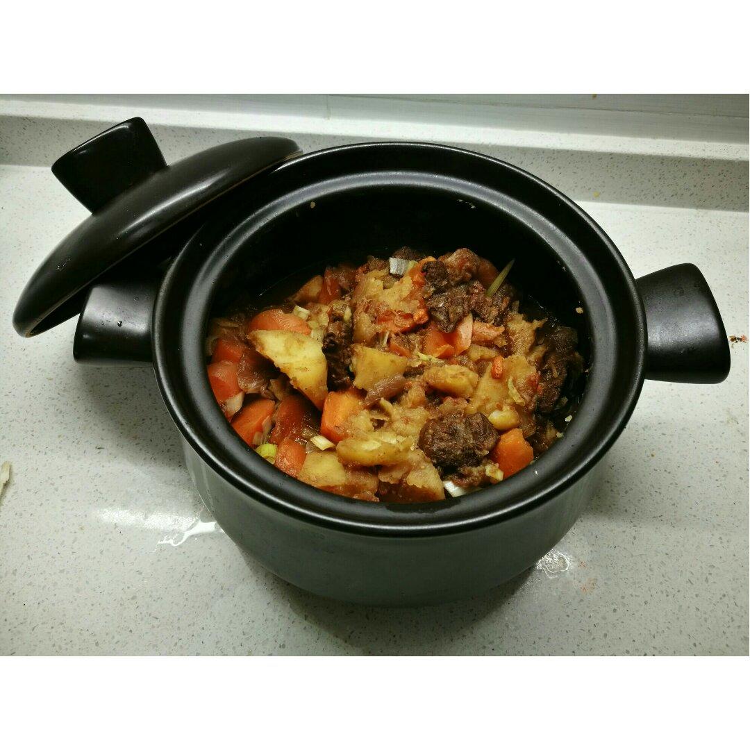 土豆炖牛肉