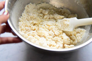 菠菜洋菇春意乳蛋饼 - 北鼎烤箱食谱的做法 步骤2