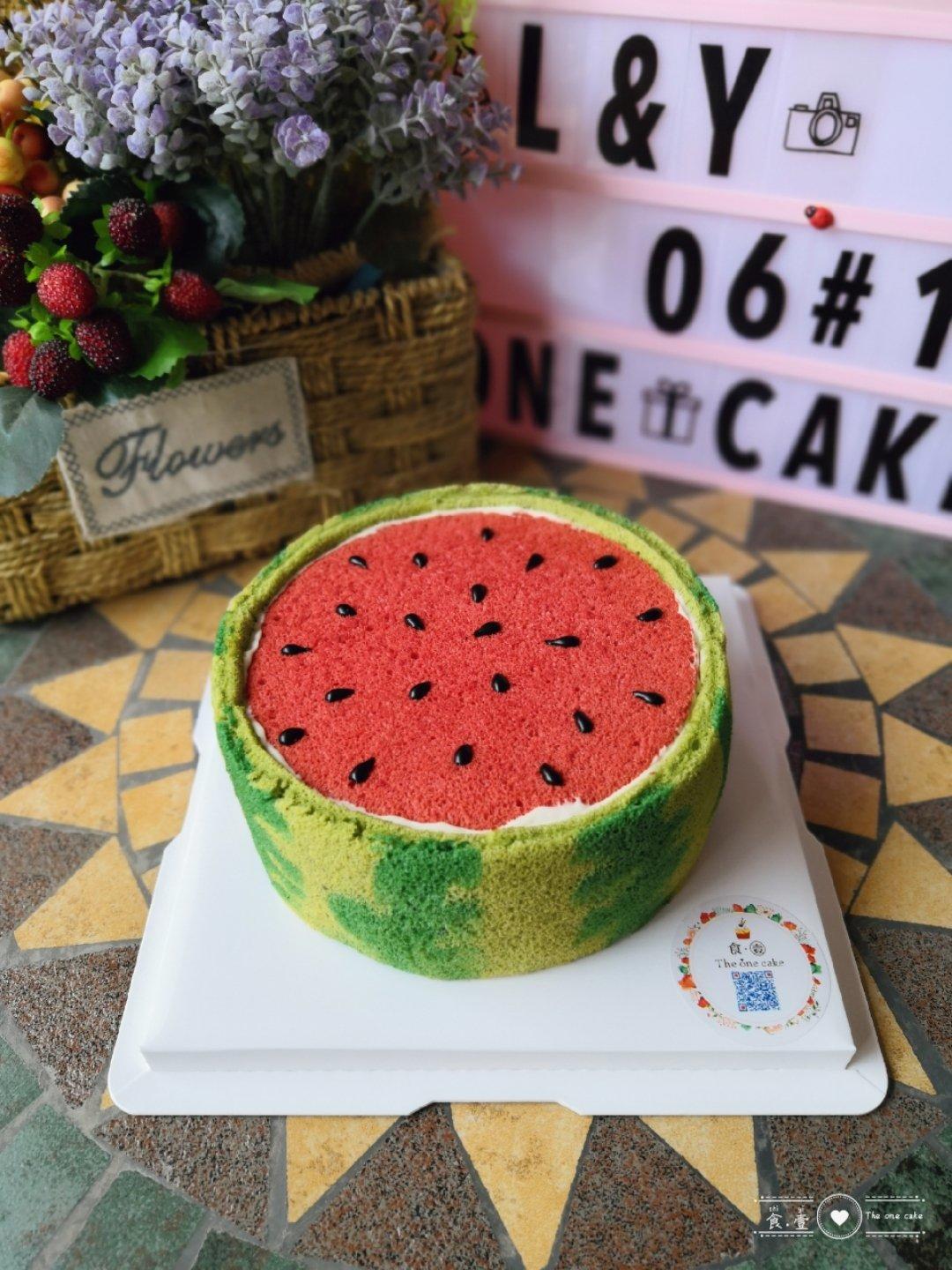 西瓜造型奶油蛋糕