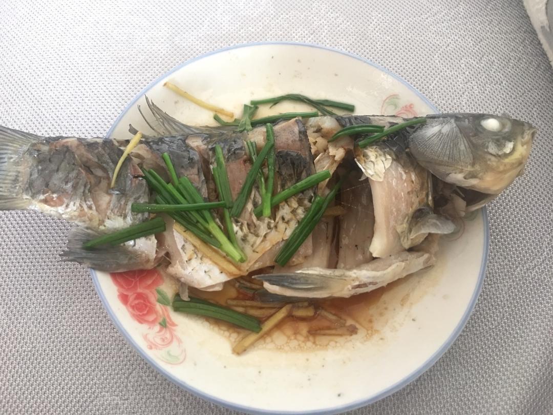 清蒸鲫鱼