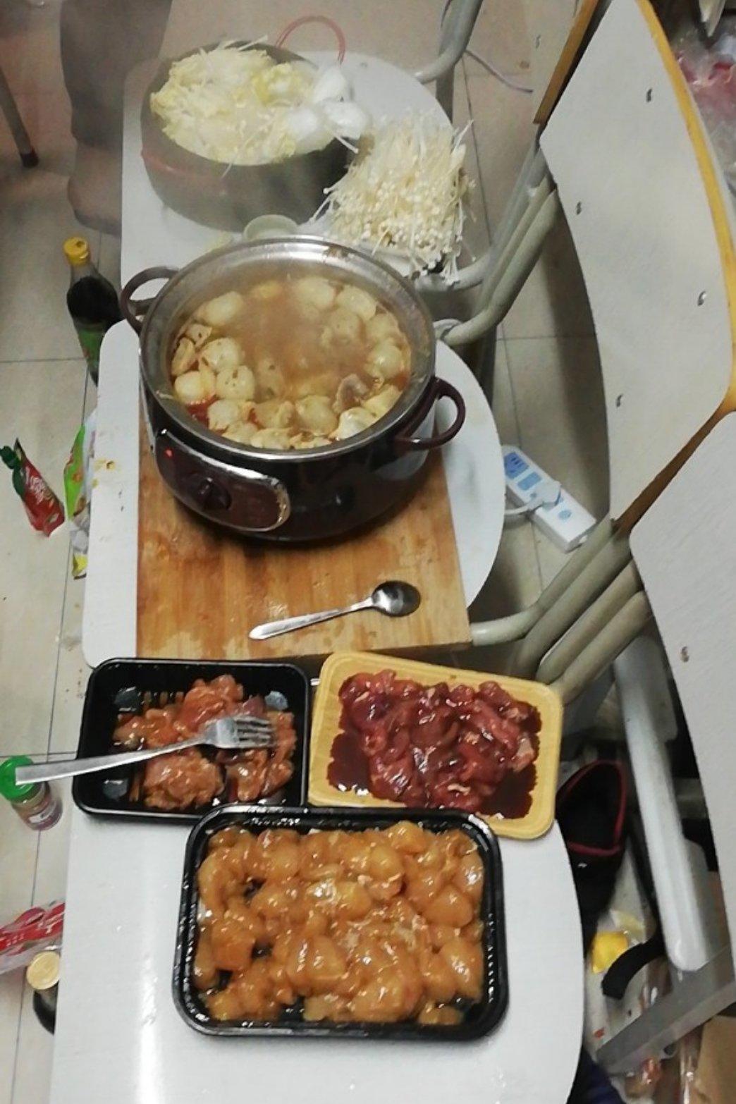 perlie-17做的大学宿舍火锅