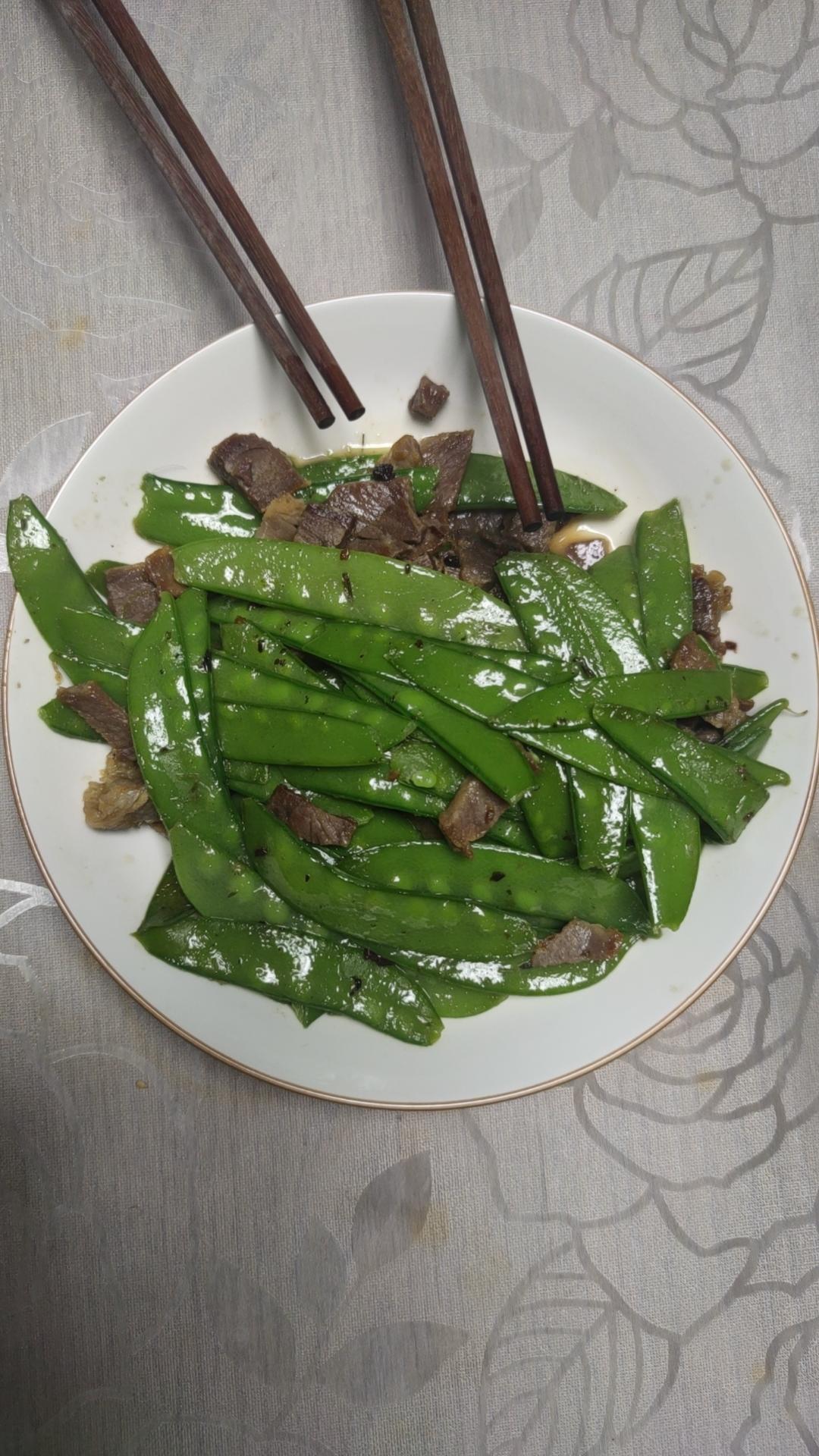 超简单！腊肉炒荷兰豆！鲜嫩好吃！