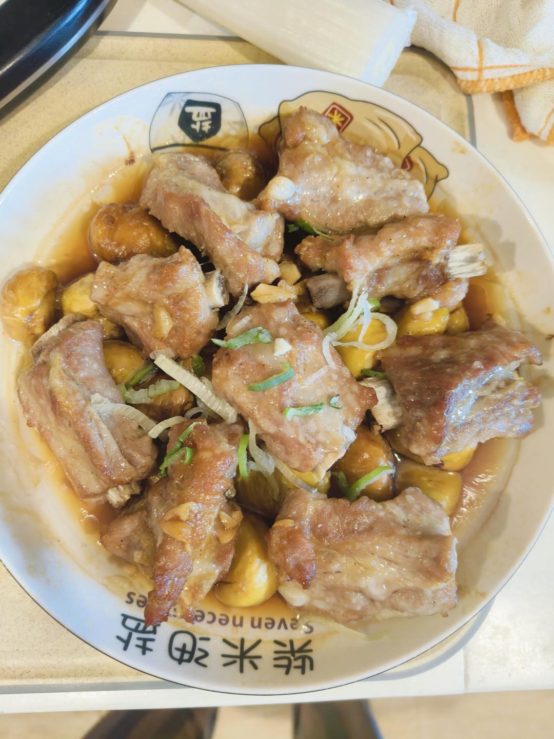 排骨怎么蒸才嫩？第一步先焯水就错了，记住这个窍门排骨嫩滑多汁