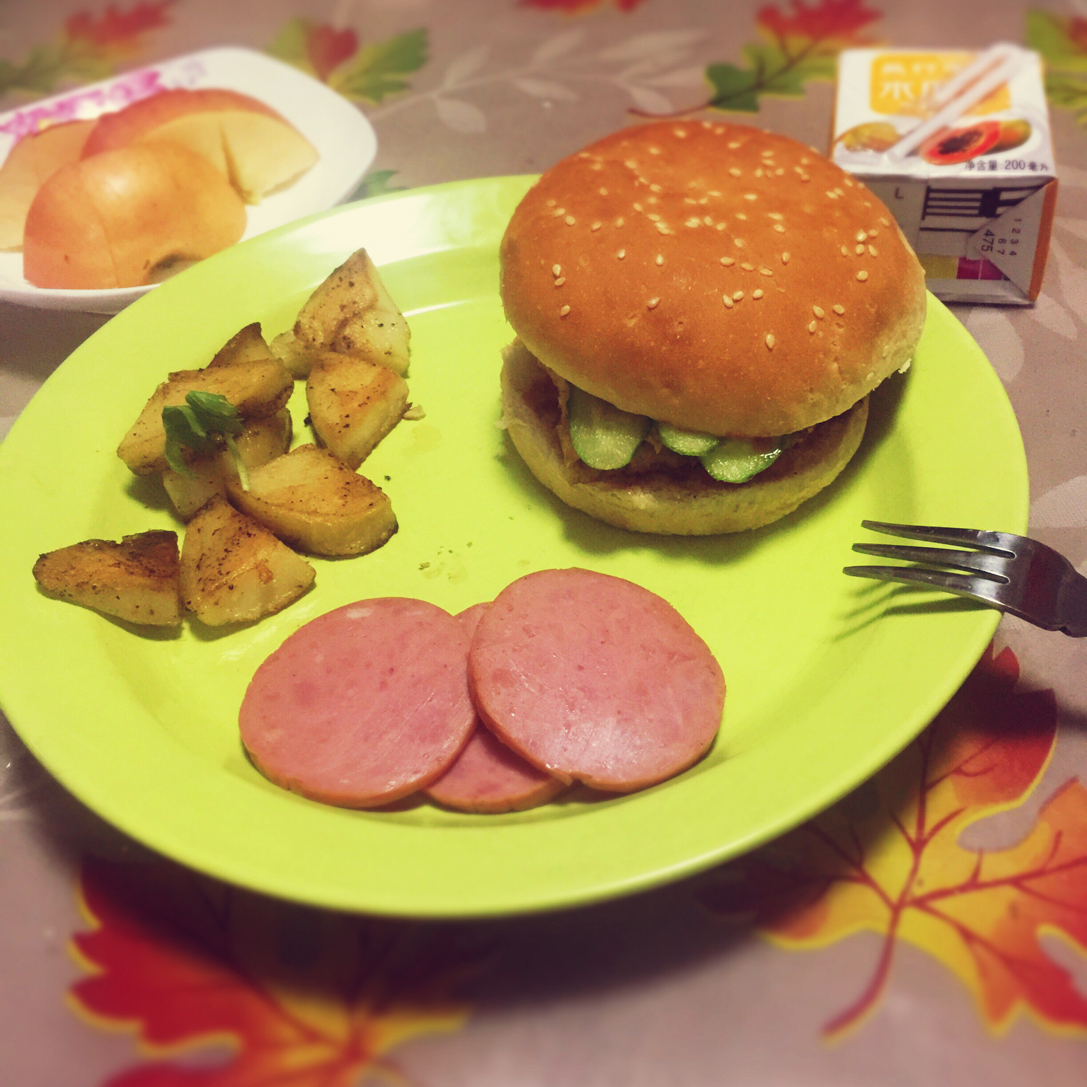 黑胡椒鸡肉汉堡