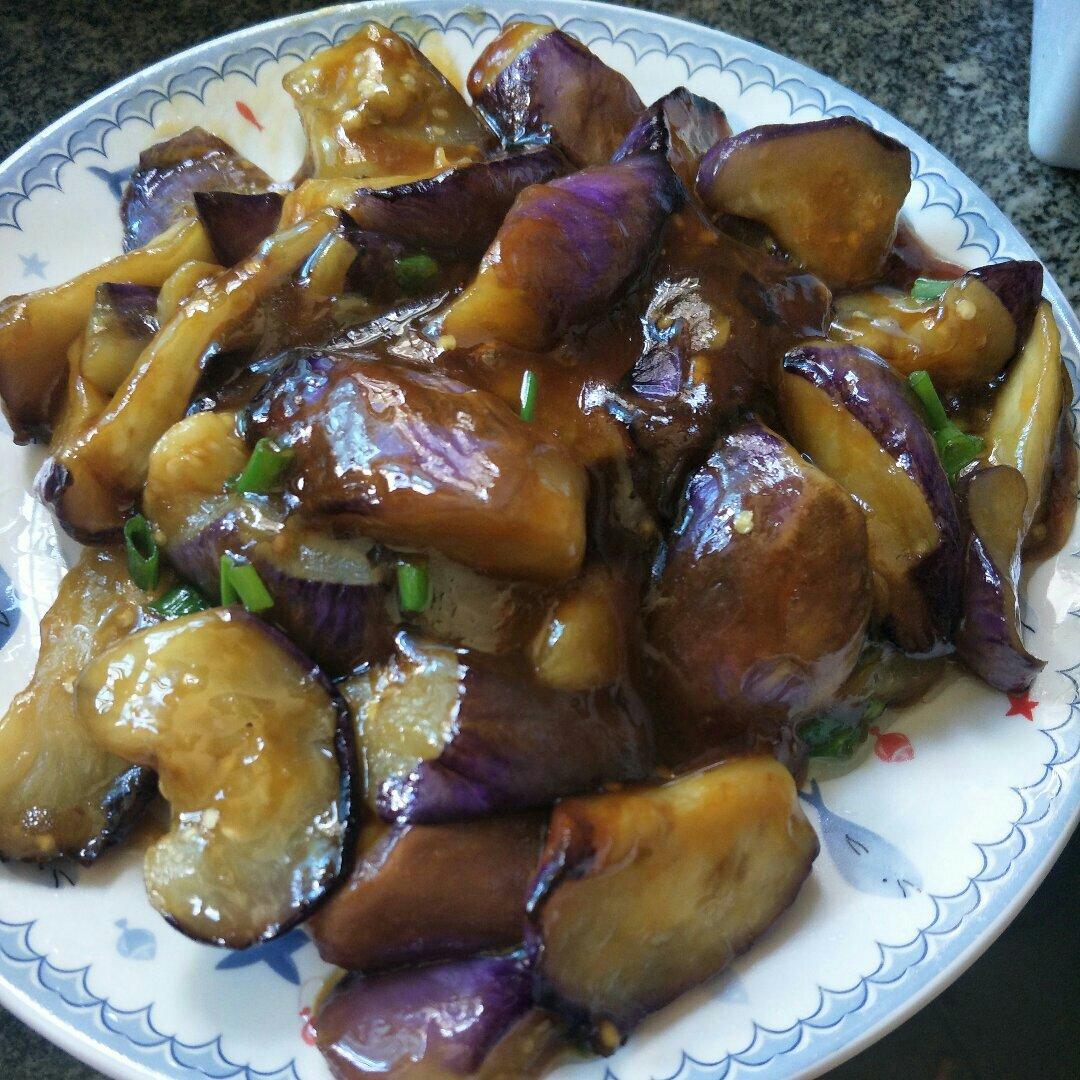 红烧茄子（教你炒茄子不变色的小妙招）