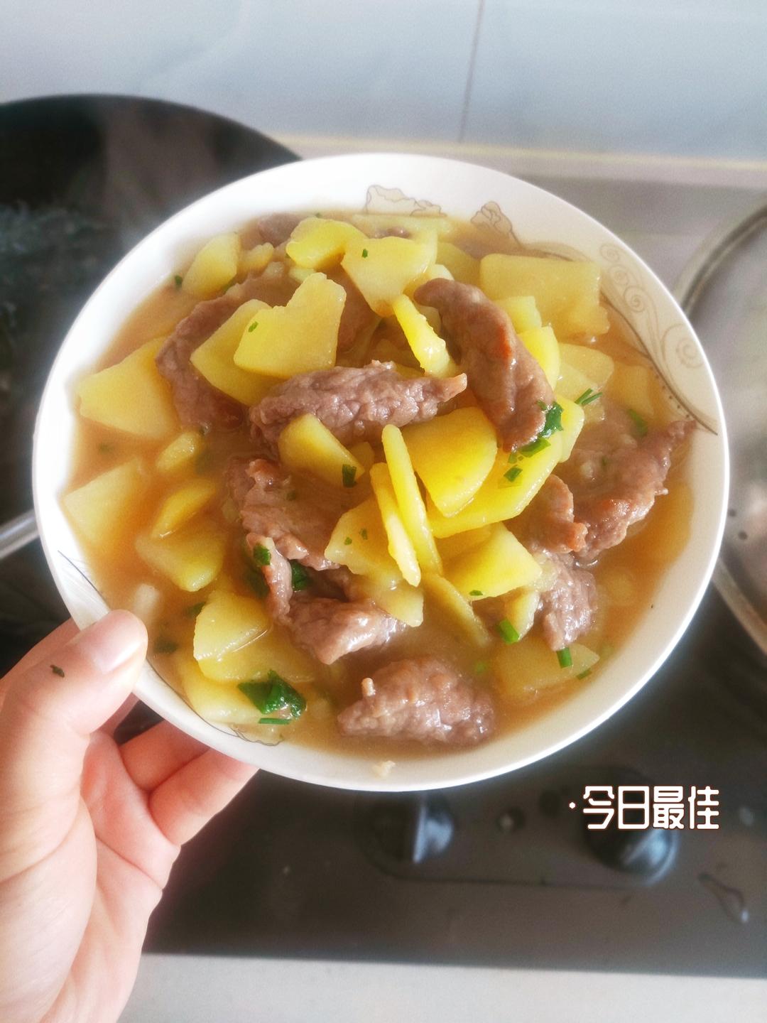 土豆片烧牛肉的做法