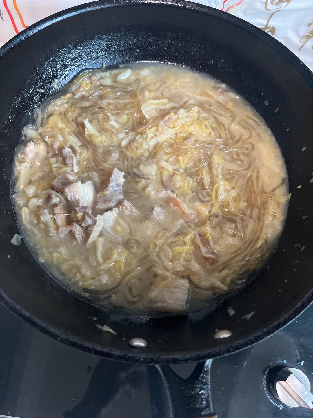 东北酸菜猪肉炖粉条