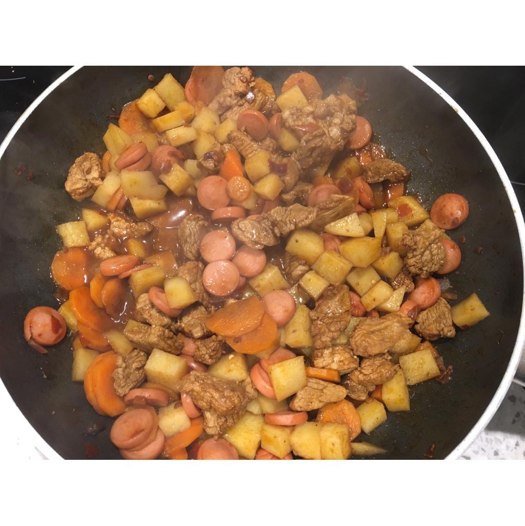 土豆焖饭（电饭锅版）