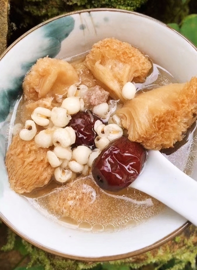 猴头菇薏米养胃汤的做法