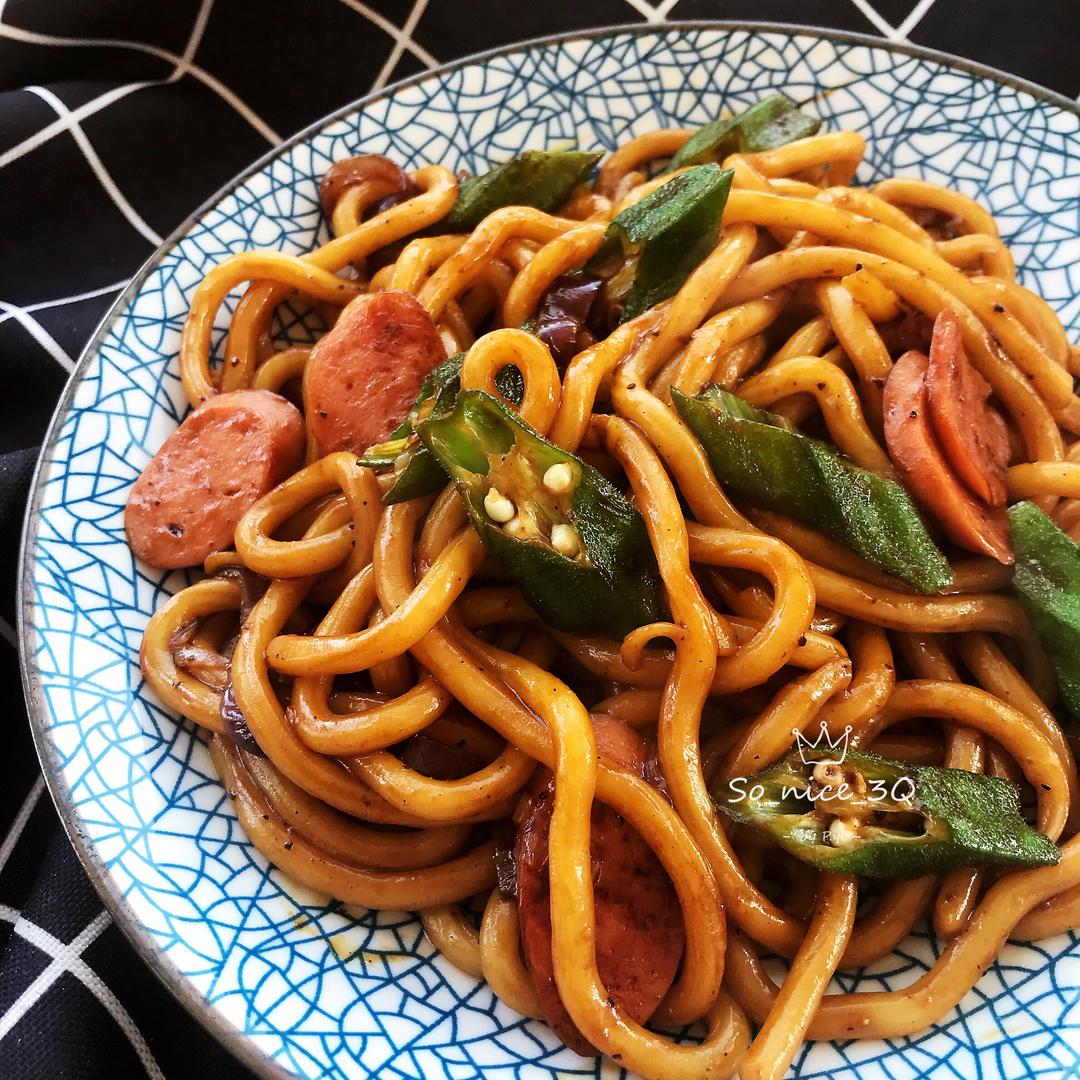 快手炒乌冬面的做法