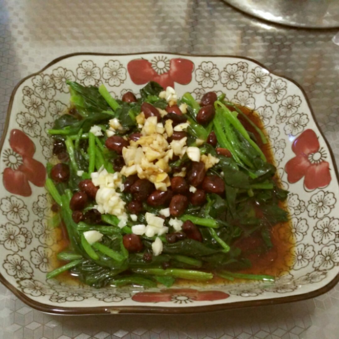 凉拌花生米菠菜