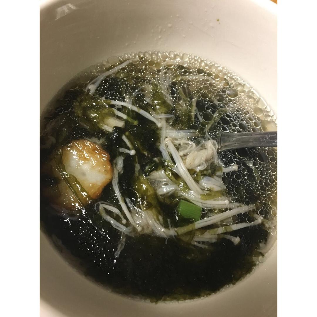 紫菜金针菇汤