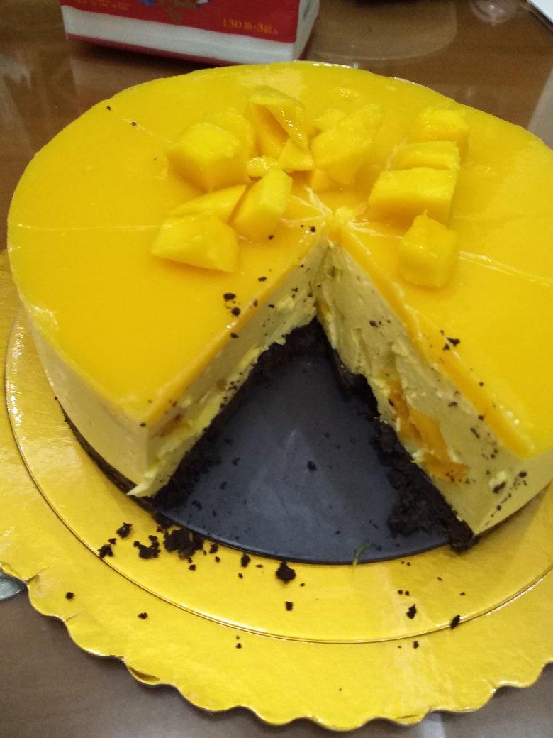 燕龙龙81做的奥利奥芒果慕斯蛋糕8寸