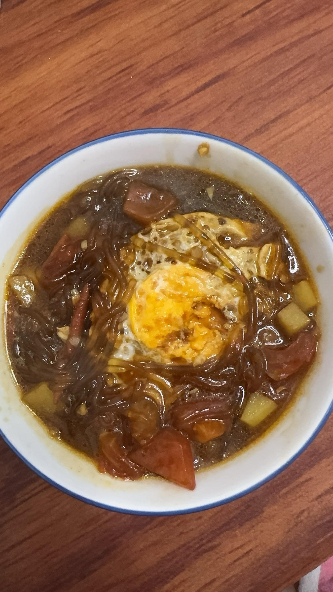 我妈的拿手番茄荷包蛋焖粉丝～好吃到原地跳舞