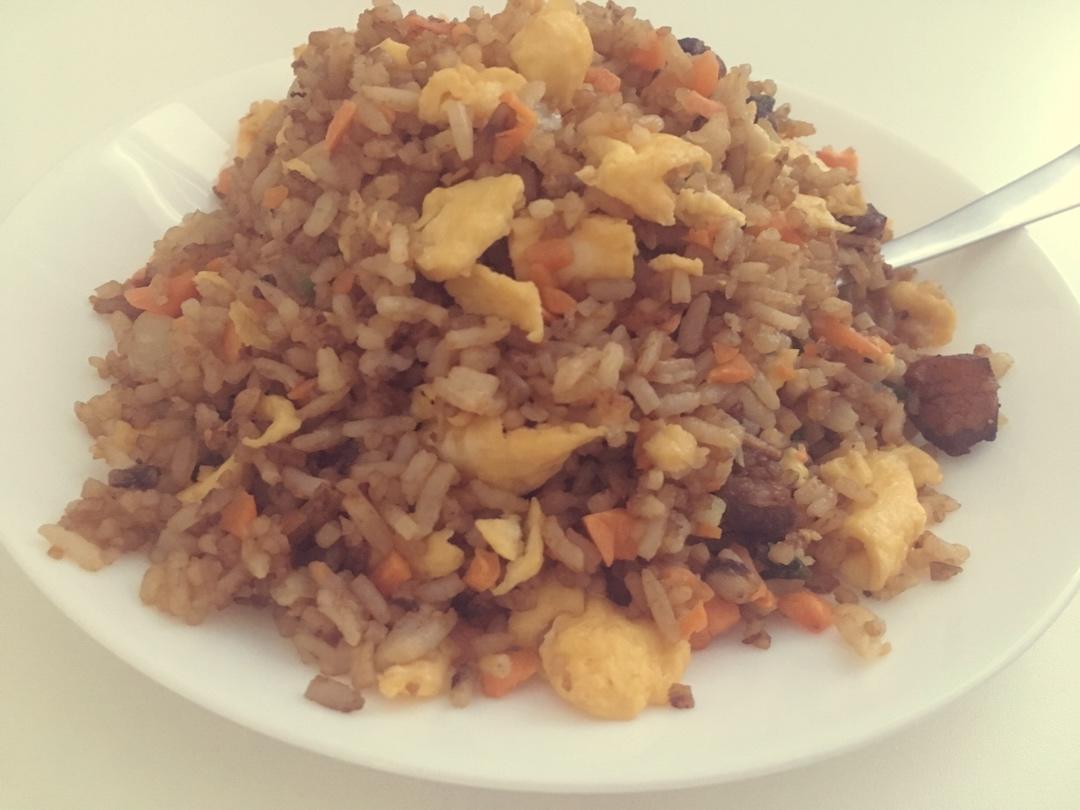 不正宗的扬州炒饭（家常版）