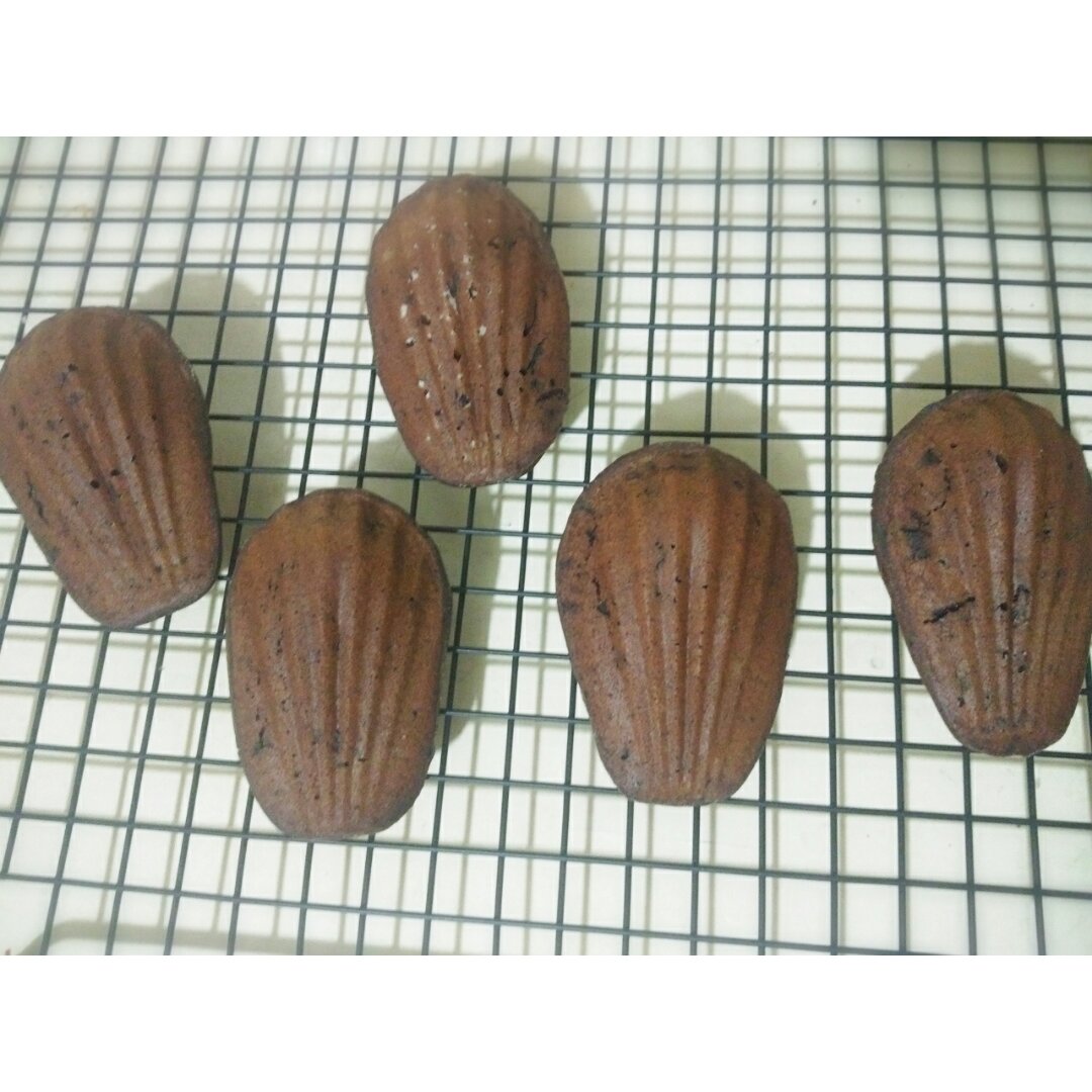 黑贝壳（威士忌黑巧克力玛德琳）