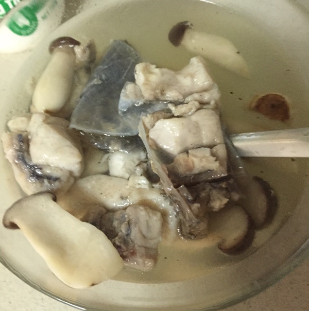 鲍菇鱼排汤