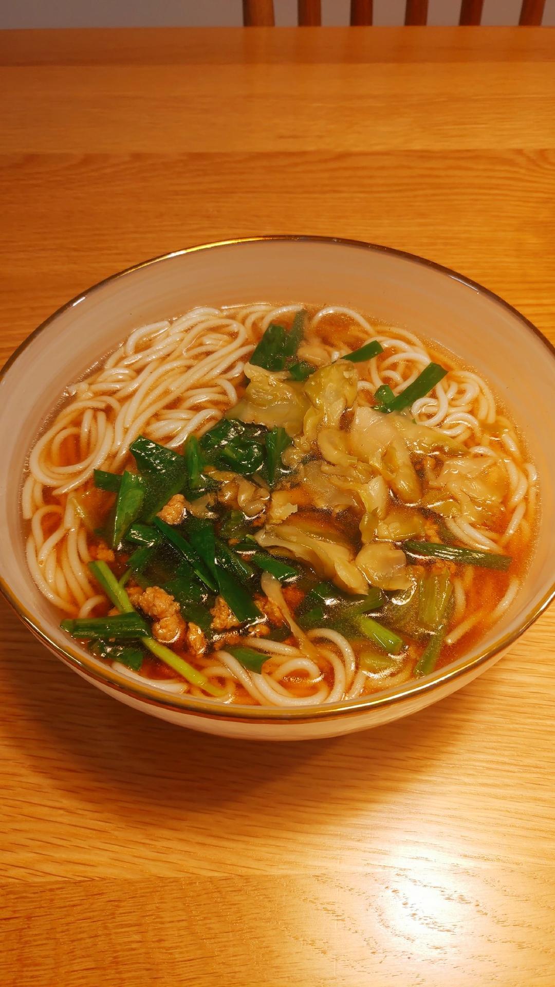 肉酱米粉