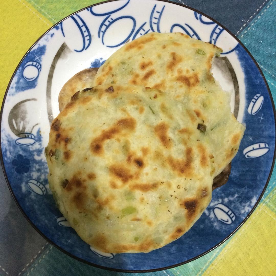 堂妈教你做飘香葱油饼
