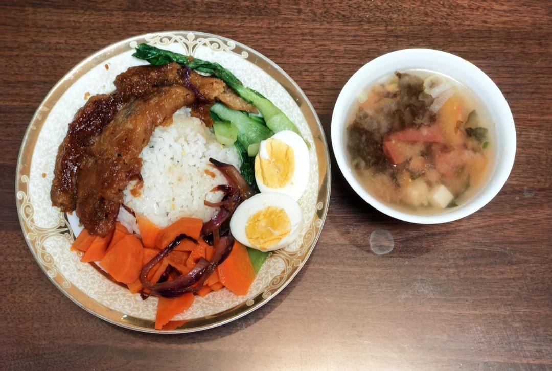 正宗日本吉野家照烧鸡排饭