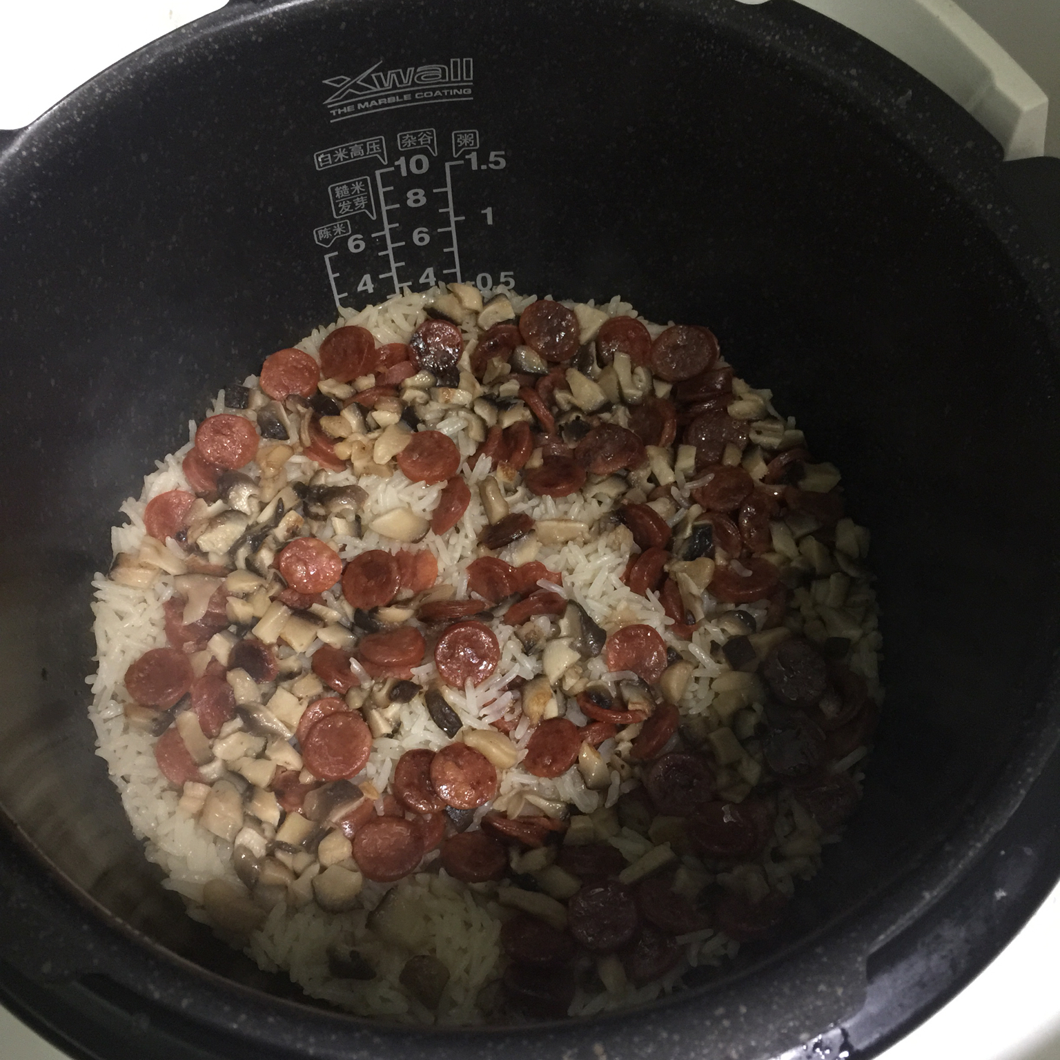 电饭锅版香菇腊肠饭