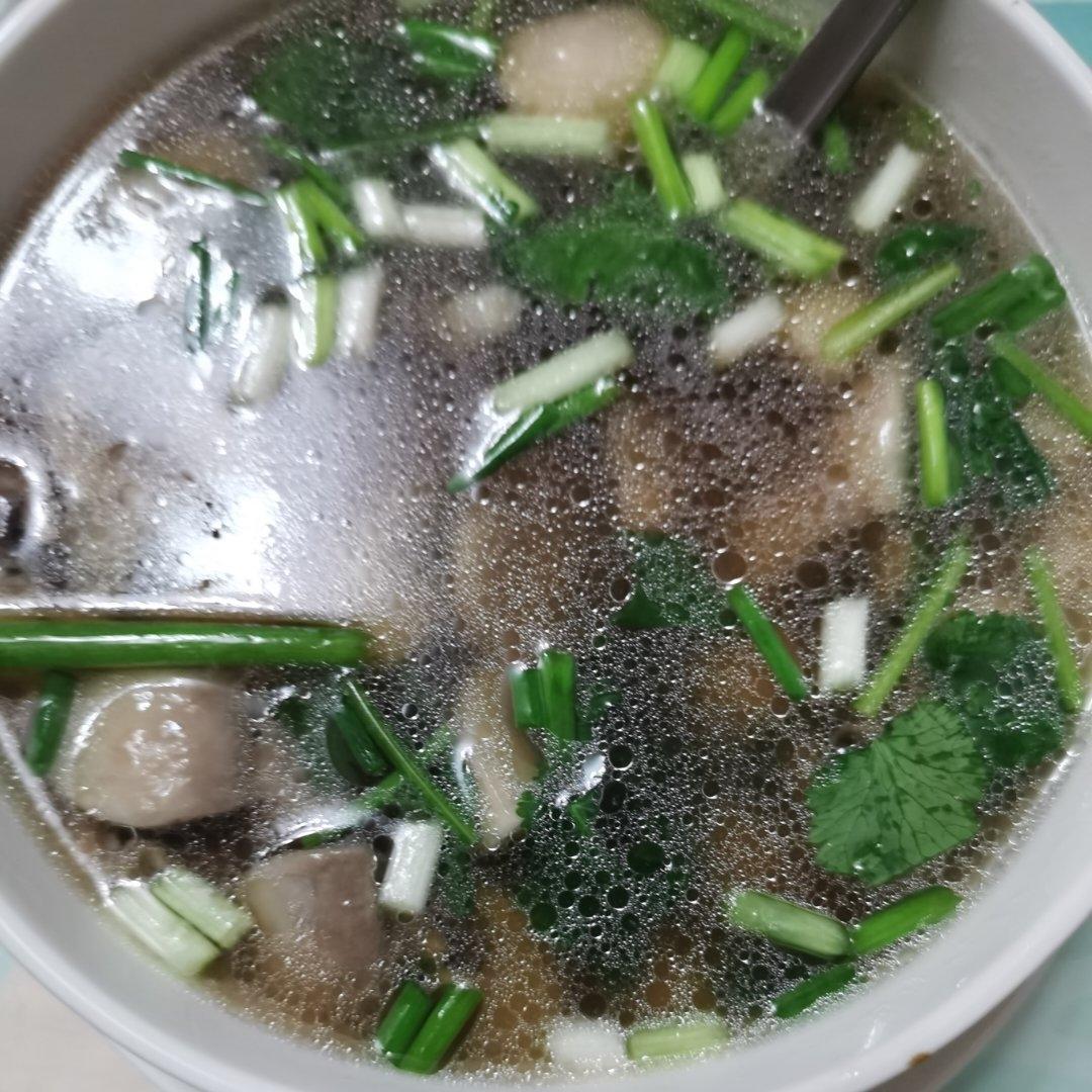 明明是素汤 却鲜得像鸡汤一样的「口蘑汤」