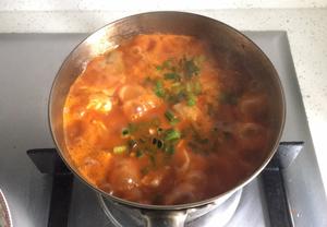 韩式辣白菜豆腐锅的做法 步骤3