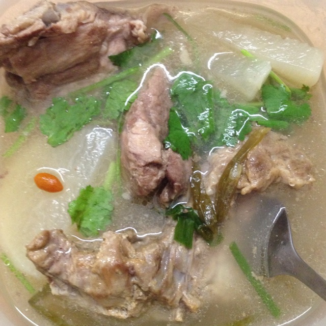 萝卜排骨汤