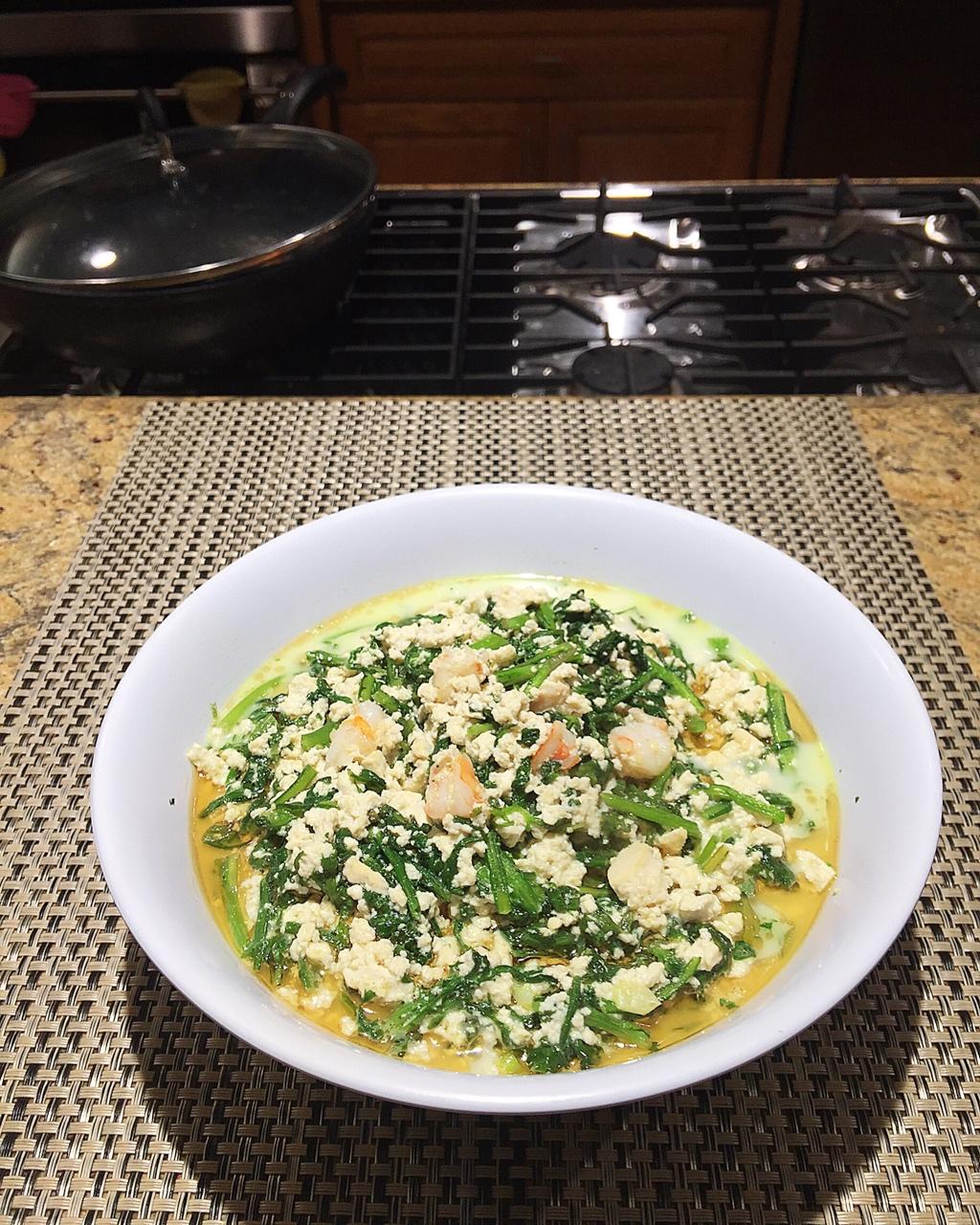 茼蒿小豆腐一五分钟美食