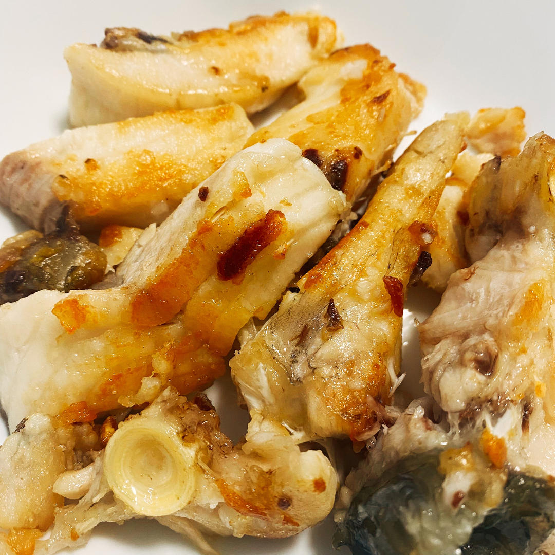 蒜香鲩鱼腩~老幼皆宜