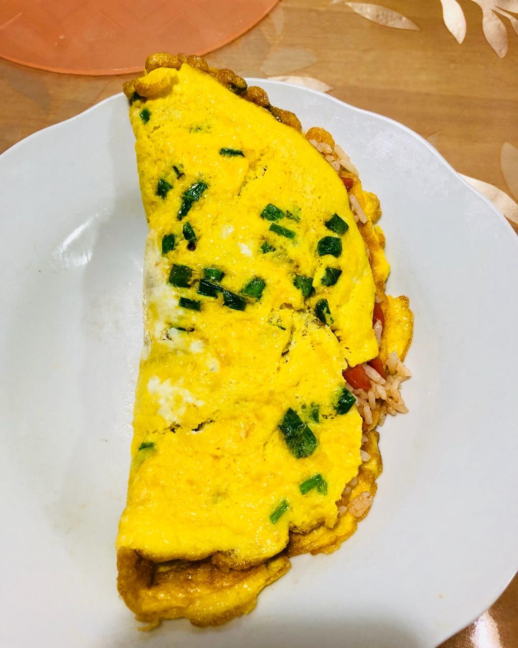 赞                  蛋包饭              米饭,鸡蛋,胡萝卜,火腿