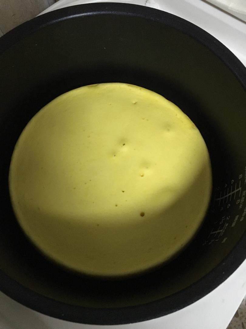 不用电子称只需要普通电饭锅做的电饭锅蛋糕