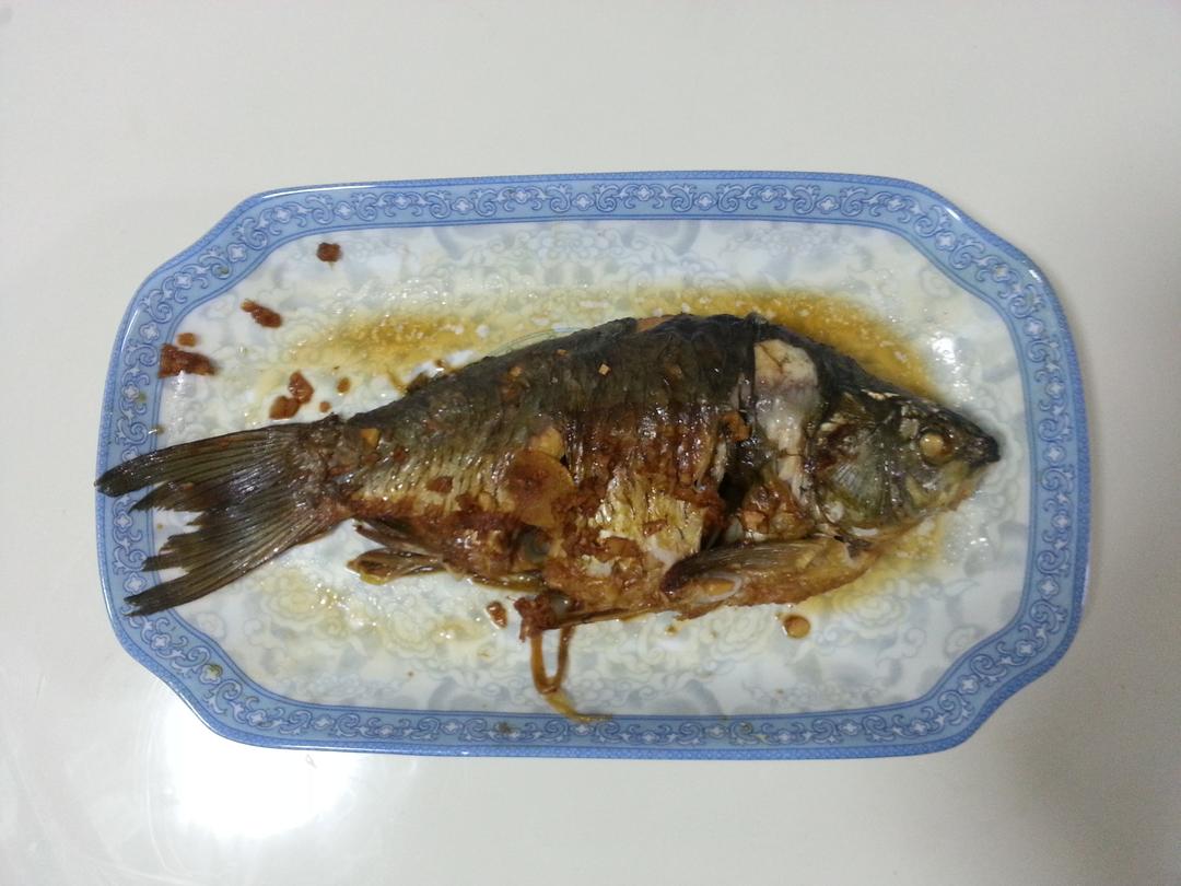 焖酥鲫鱼