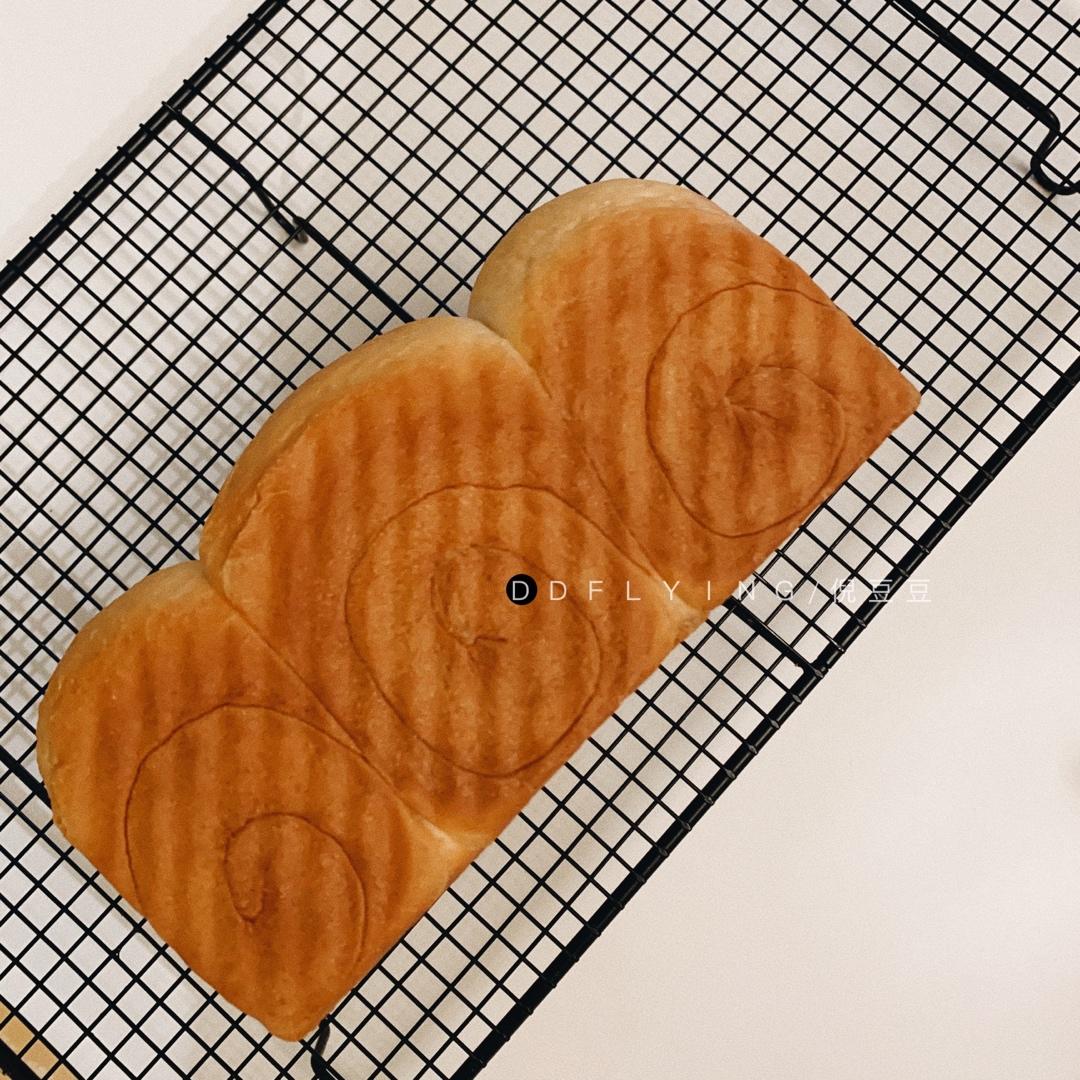 超柔牛奶棉花吐司（最详细的吐司食谱）