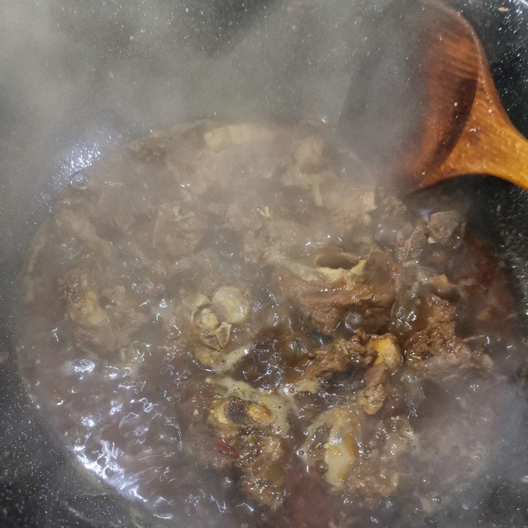 厨师长教你：“麻辣羊蝎子”的家常做法，味道很棒，先收藏起来