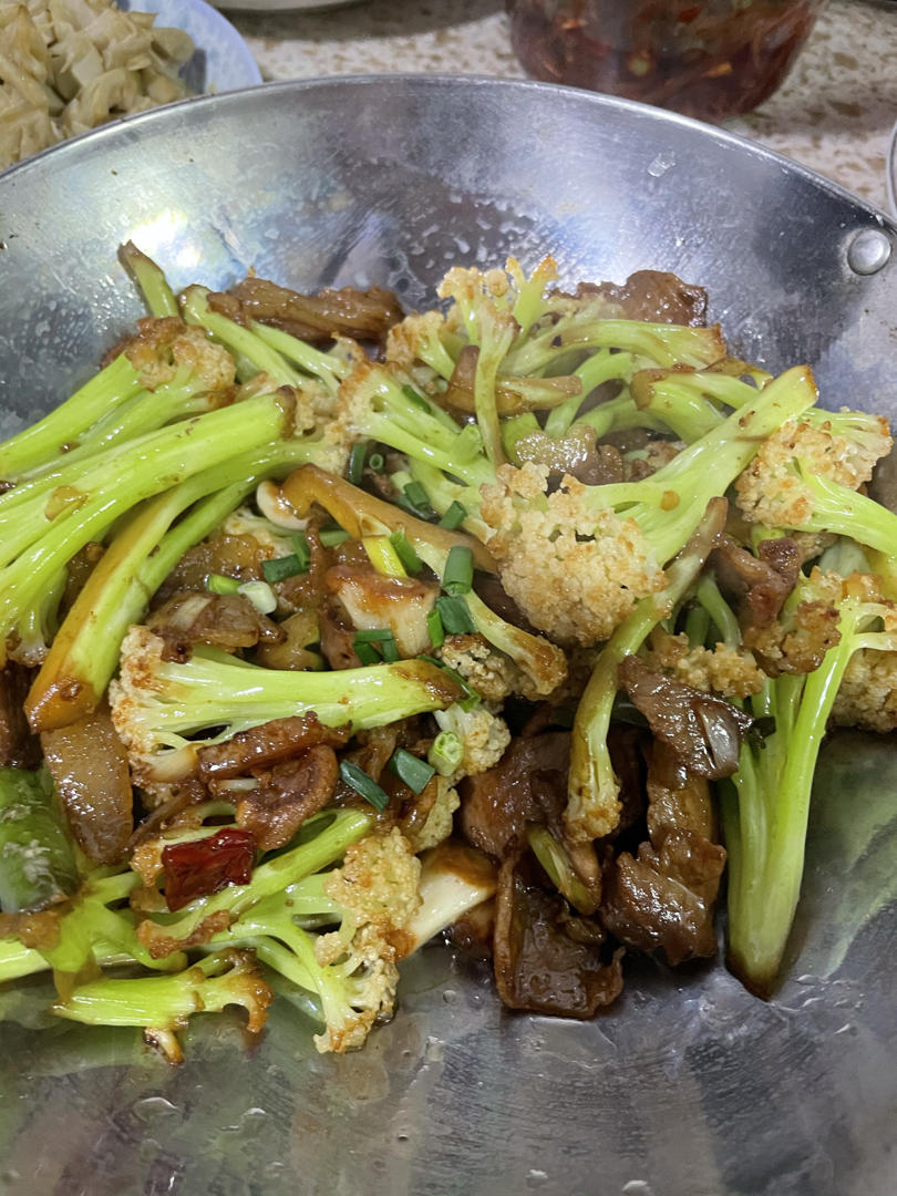 老丁的私房菜-干锅花菜