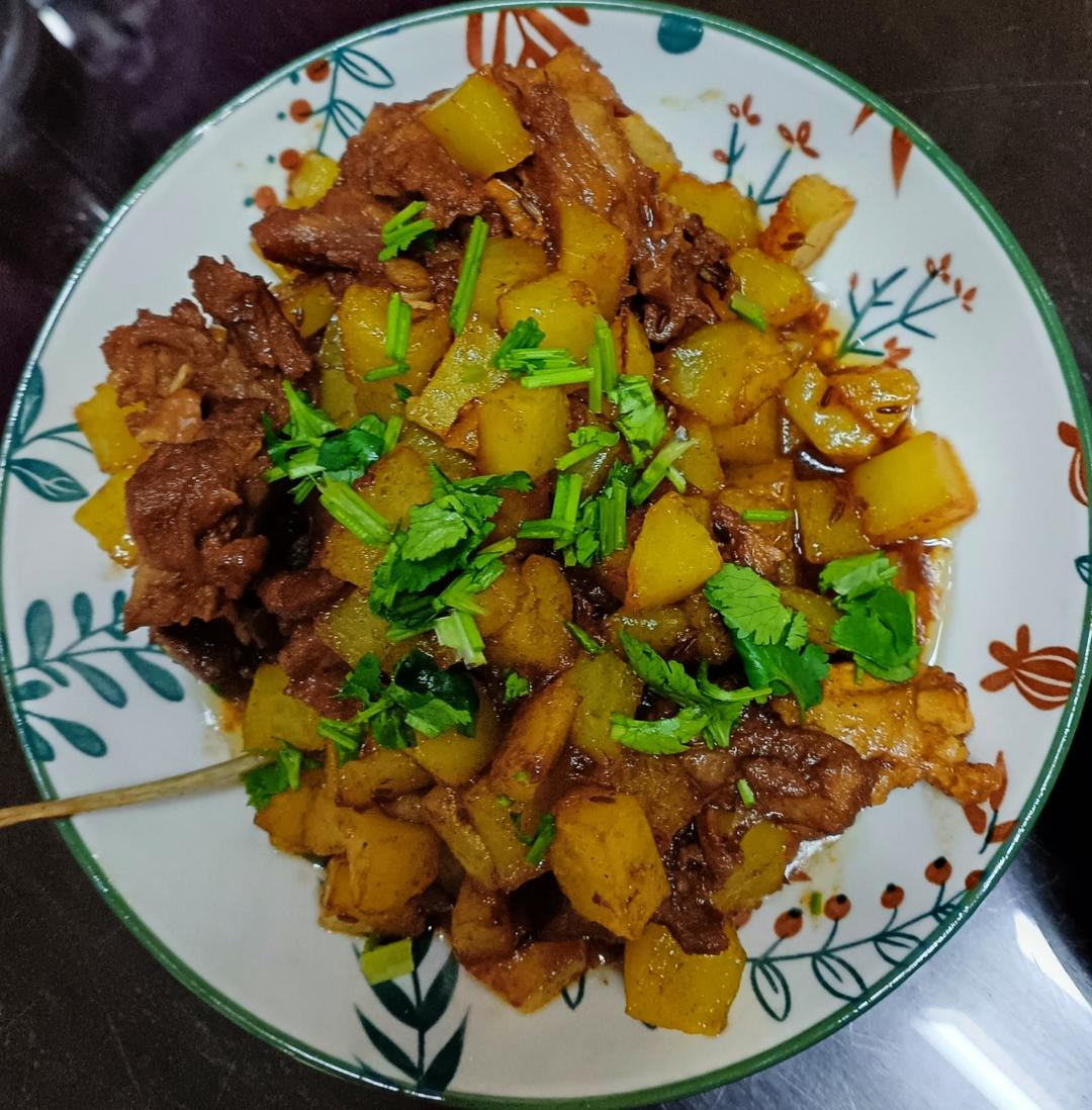 香辣孜然土豆牛肉粒，这么做巨巨巨好吃！！