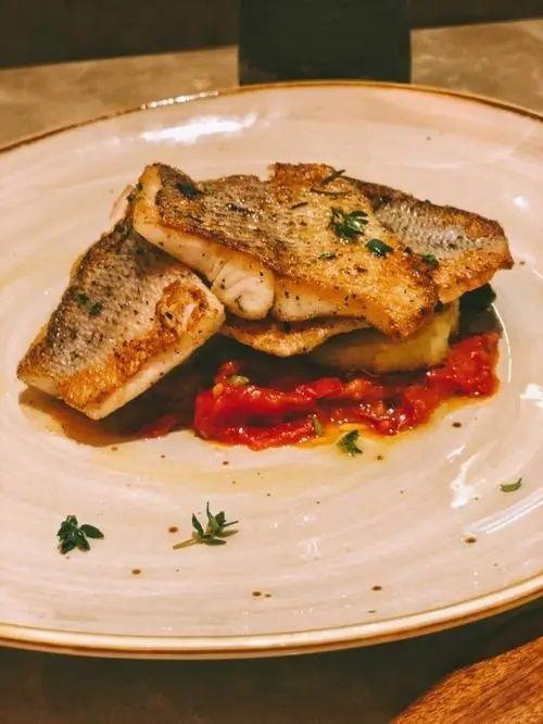 干煎鲈鱼的做法