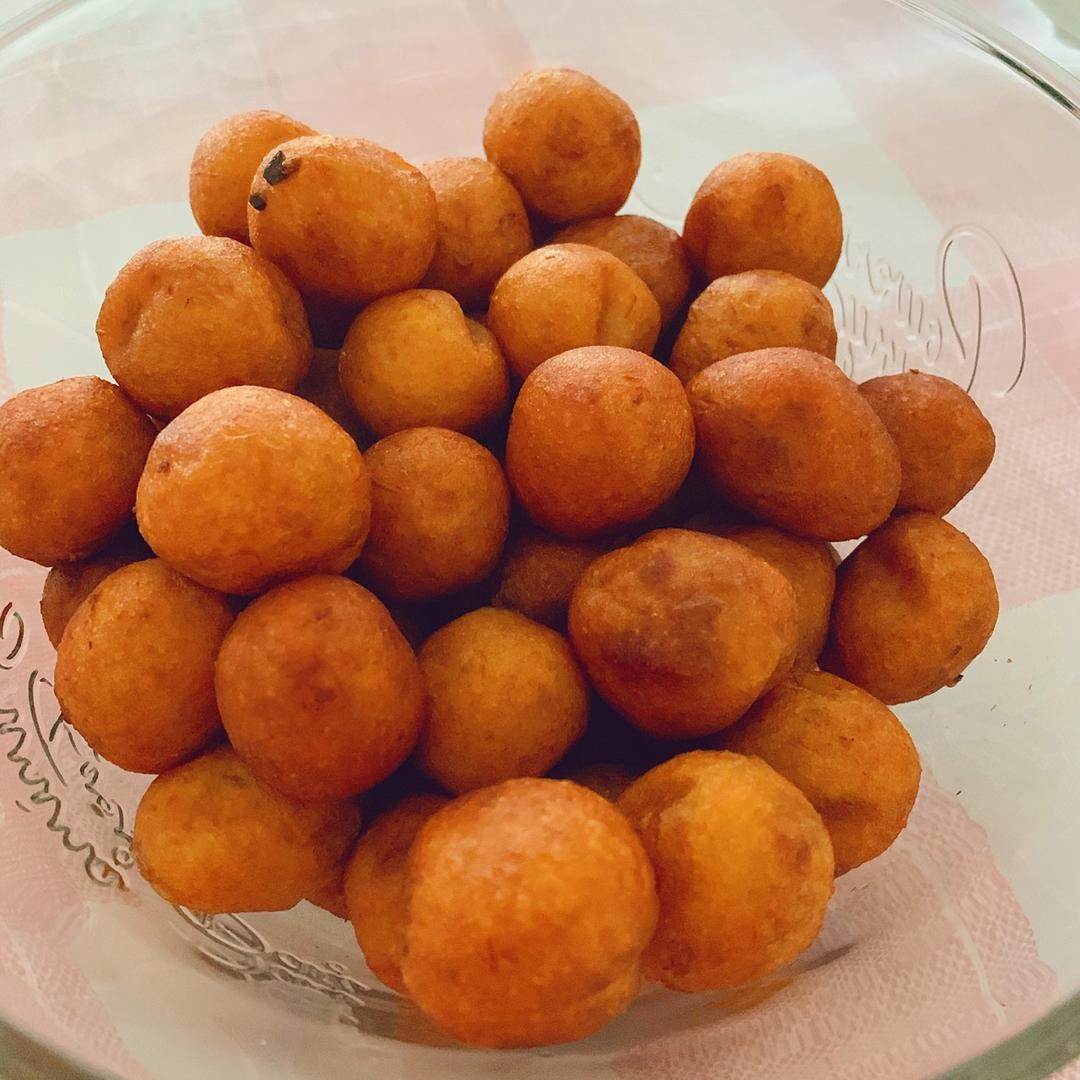 妈妈教炸的红薯丸子