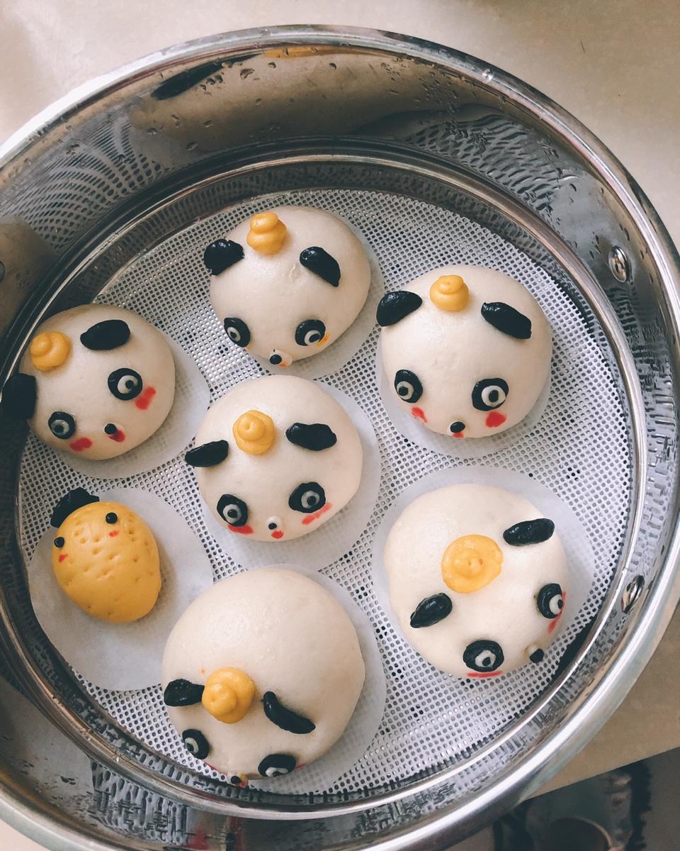 被被小做的可爱小熊猫卡通馒头