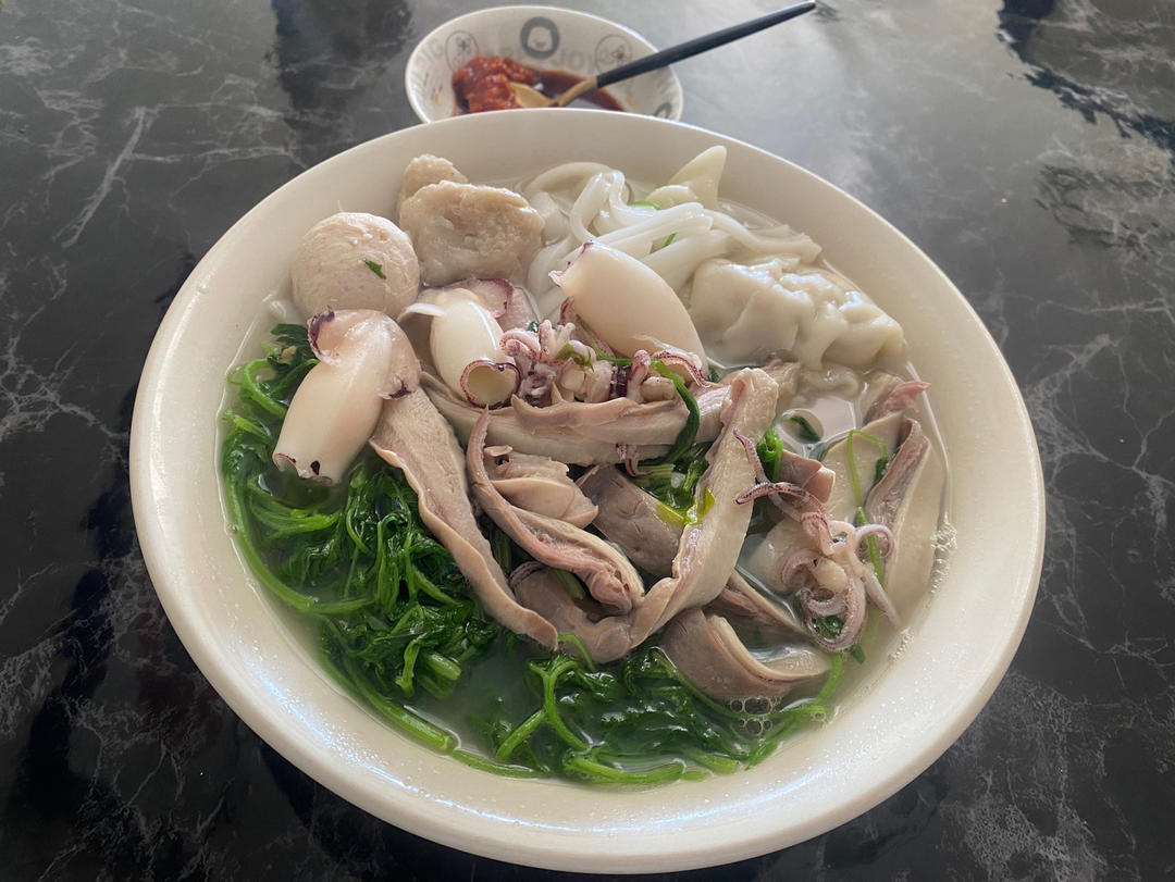 地道的潮州人手把手教你煮潮式粿条汤