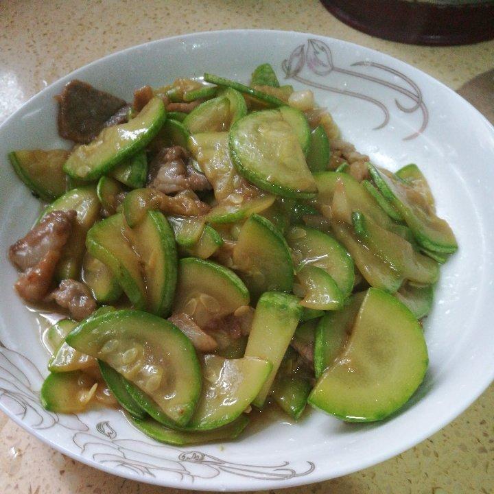 西葫芦炒肉片
