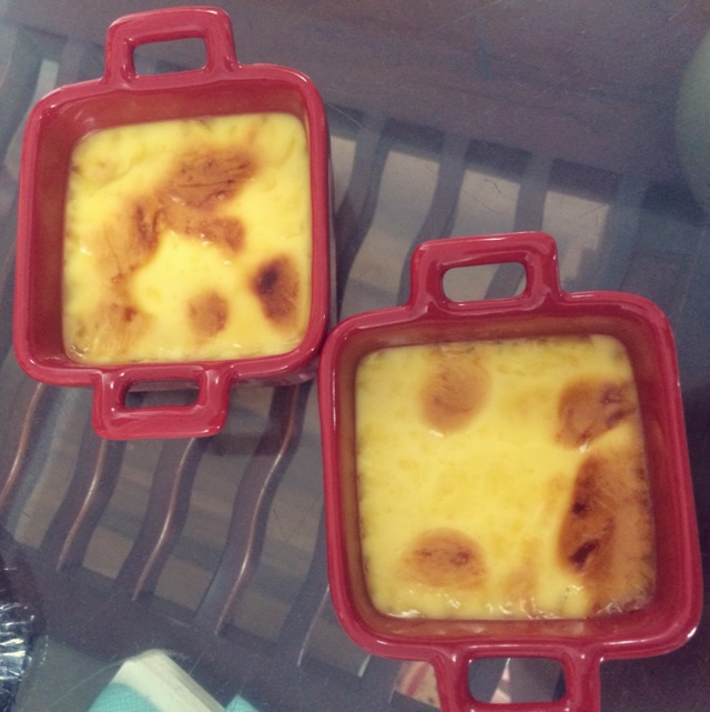 Crèmebrulée。法式烤布雷。焦糖布丁。