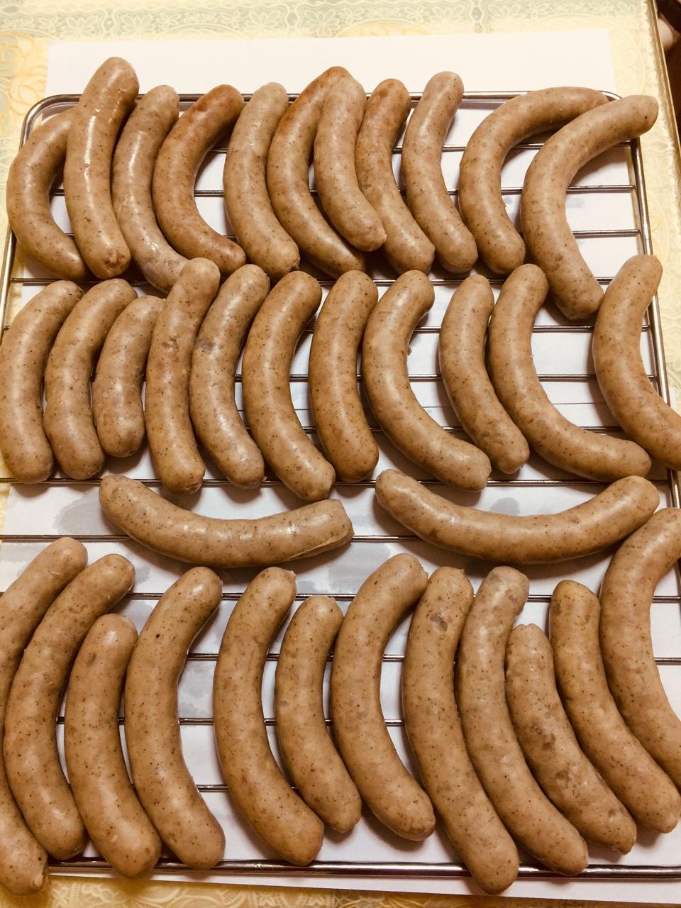 自制黑椒风味脆皮肠--多图详解手工灌肠