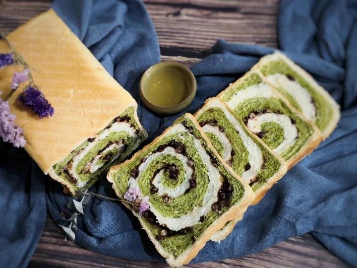 清香柔软的抹茶红豆吐司