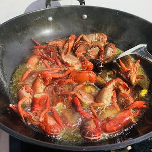 又是一年龙虾季の油焖小龙虾的做法 步骤7