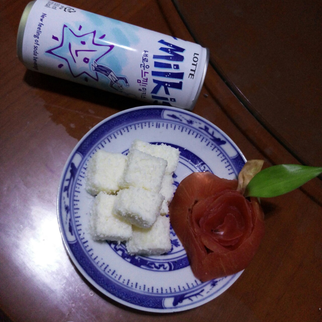 椰丝牛奶小方糕