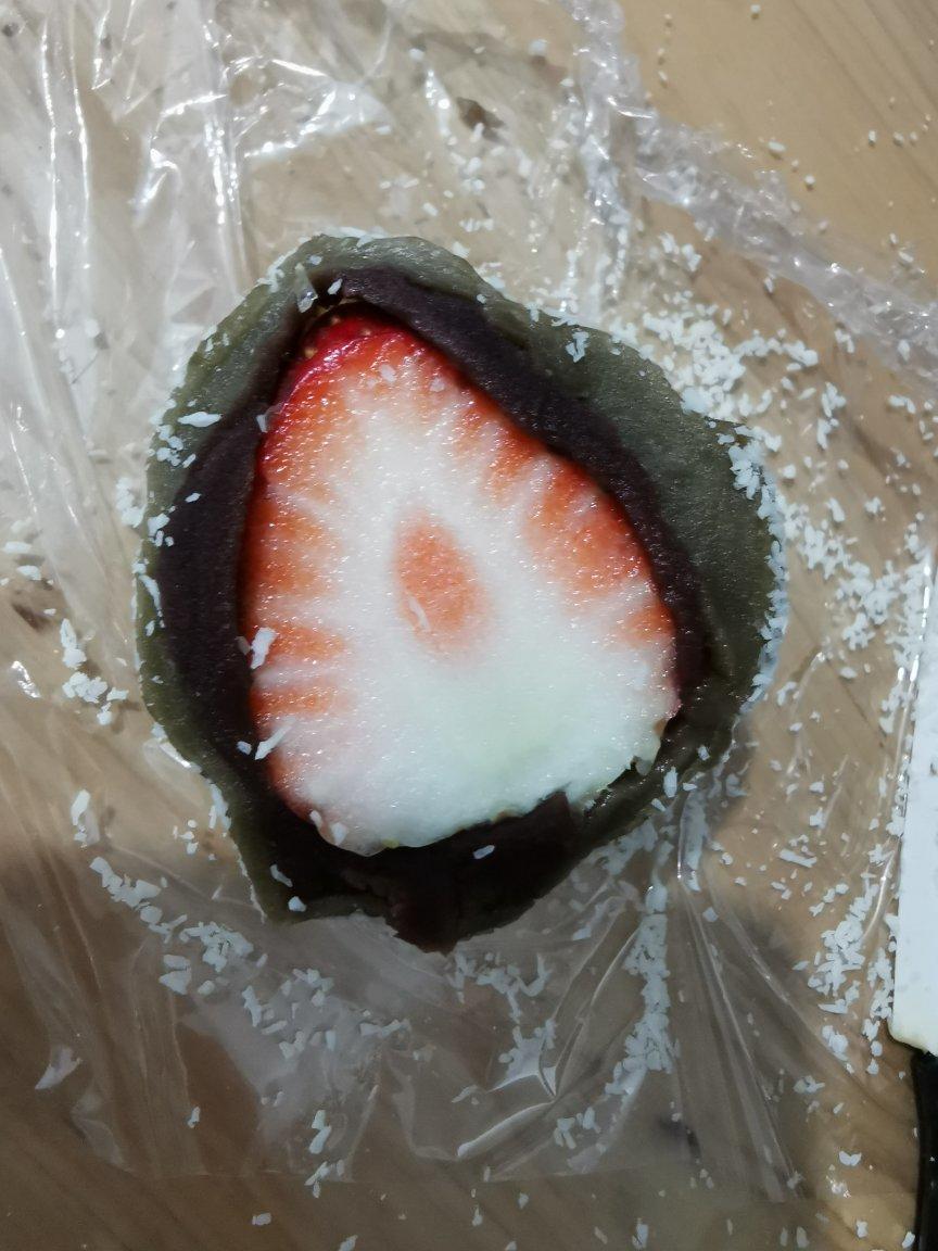 抹茶草莓和果子